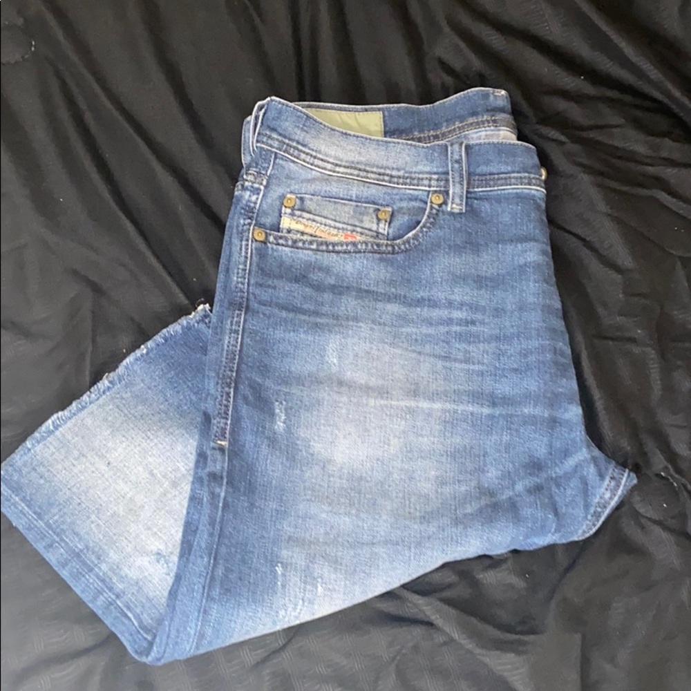 Men’s Diesel cut off shorts